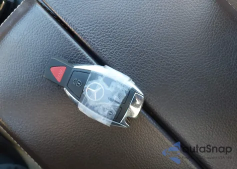 2018 Mercedes-Benz Gls 450 4Matic z USA, uszkodzony, nr VIN 4JGDF6EEXJB176496